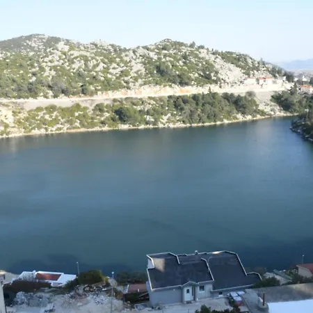 Endy Apartman Ploče